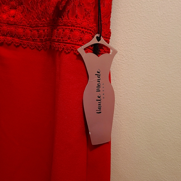 Haute Monde Red Lace Sleeveless Dress - Picture 3 of 7